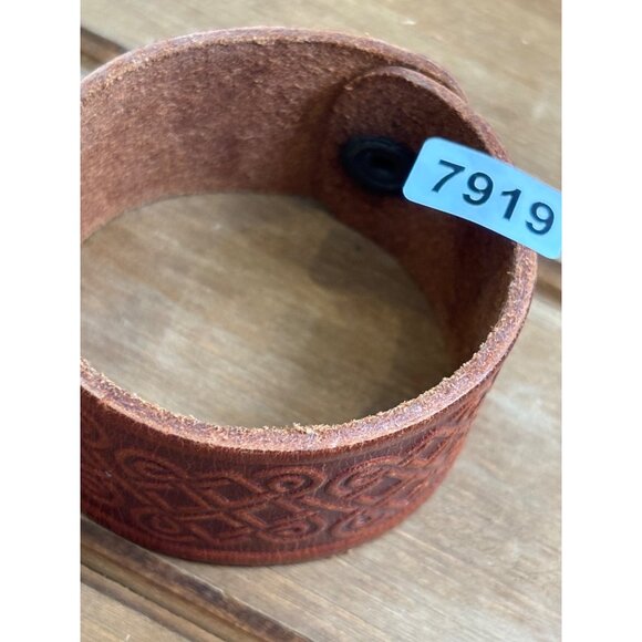 Embossed Leather Cuff Bracelet Celtic Design Mens Adjustable Brown - Picture 2 of 8